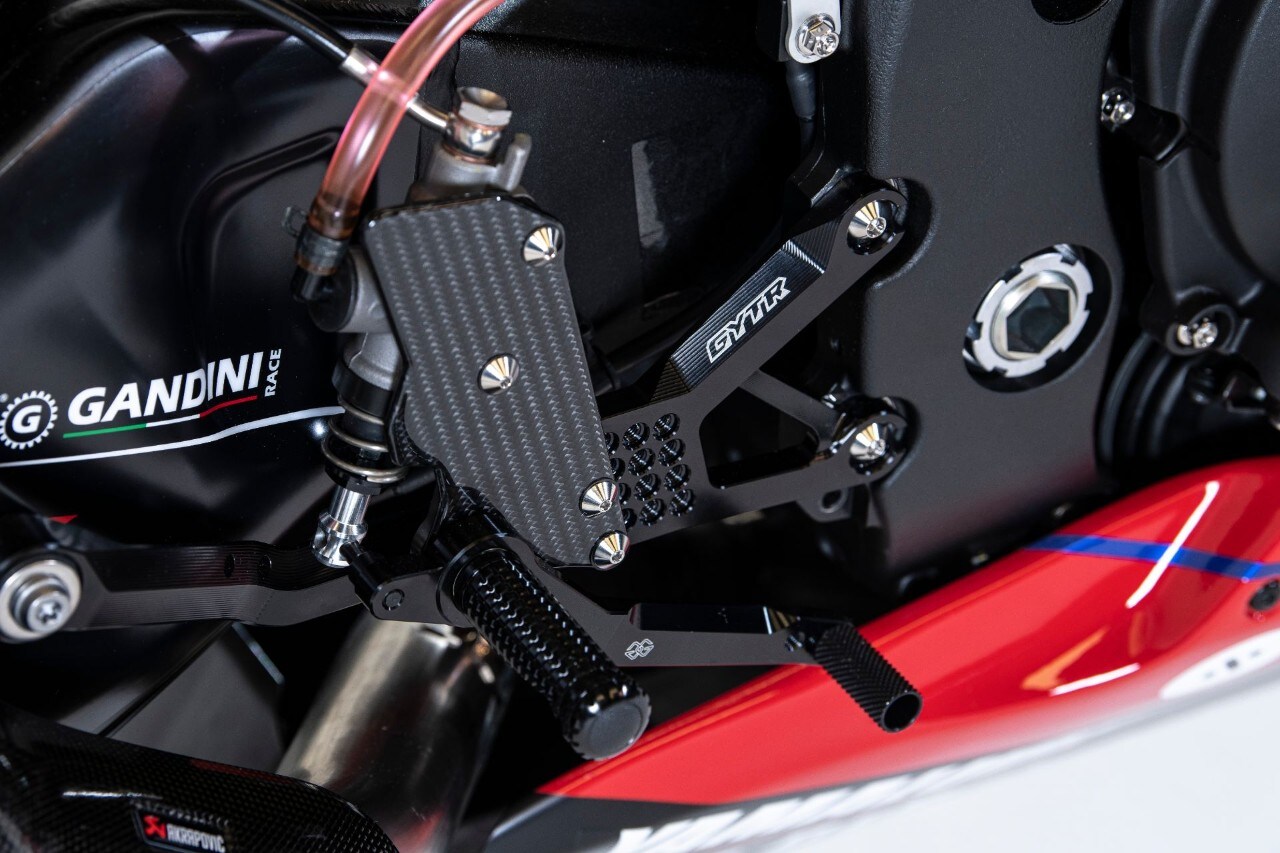 Yamaha R1 Replica Toprak Limited Edition 